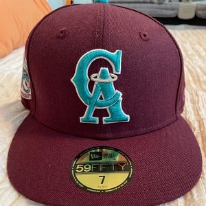 New Era HatClub NHL crossover angels hat. Size 7 brand new